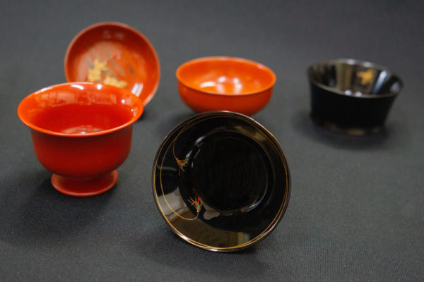 おちょこ 金蒔絵 – 山中漆器 - モロイケ美芸工房